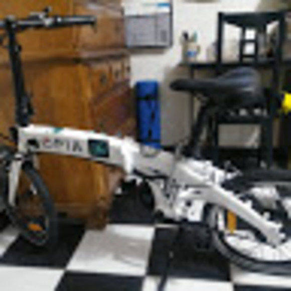 Meet your Posher, Edward - Picture 1 of 1